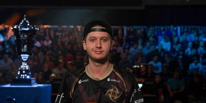 CS:GO - Saját csapattal támad a visszatérő Maikelele!