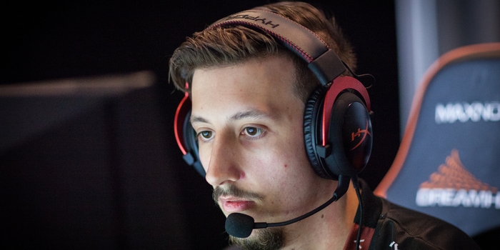 CS:GO - Videó: Jayzwalkingzt ezért sok helyen már kióvták volna