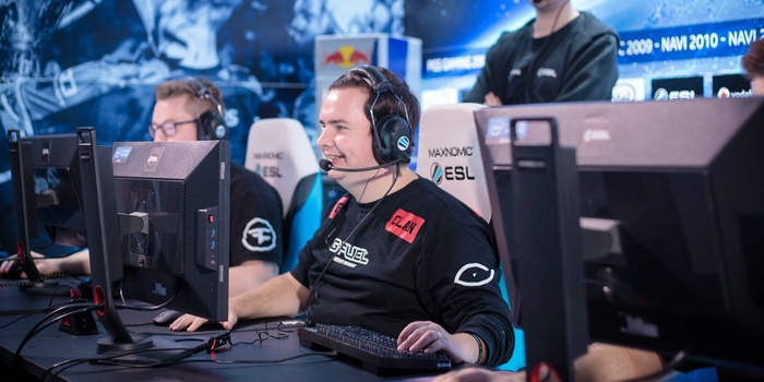 CS:GO - GuardiaN egy elképesztő 1v5-el próbálta meg visszahozni a FaZe-t a meccsbe