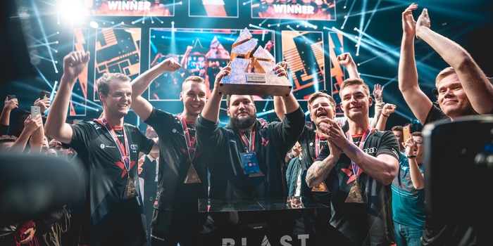 CS:GO - HLTV havi ranglista: rengeteg helycsere, –de az Astralis kirobbanthatatlan