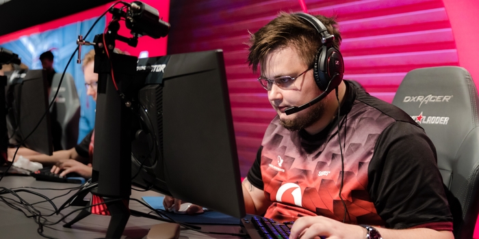 CS:GO - Snax kispadra ültetésén és STYKO becserélésén gondolkodik a mousesports