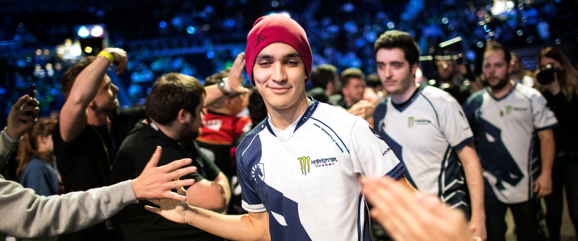 TACO megdobta Dosia 200 IQ gránátját, de mindenki lemaradt róla
