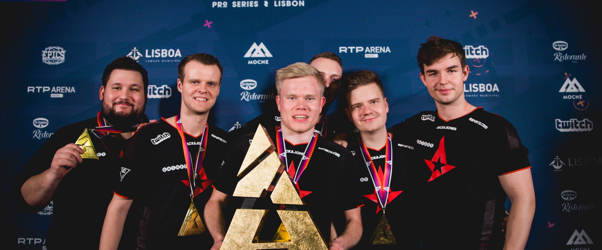 Harc a trónfosztásért; ki állíthatja meg az Astralist jövőre?