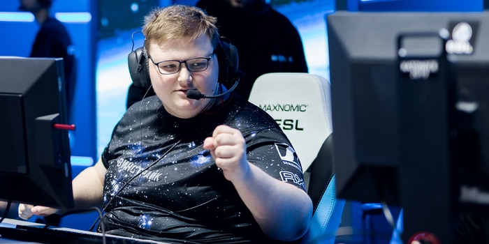 CS:GO - Kedvenc szurkolóinak állít emléket Boombl4 matricája