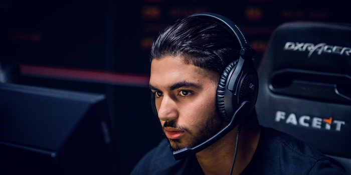 CS:GO - Új csapattal, tér vissza az egy golyós fejesek királya