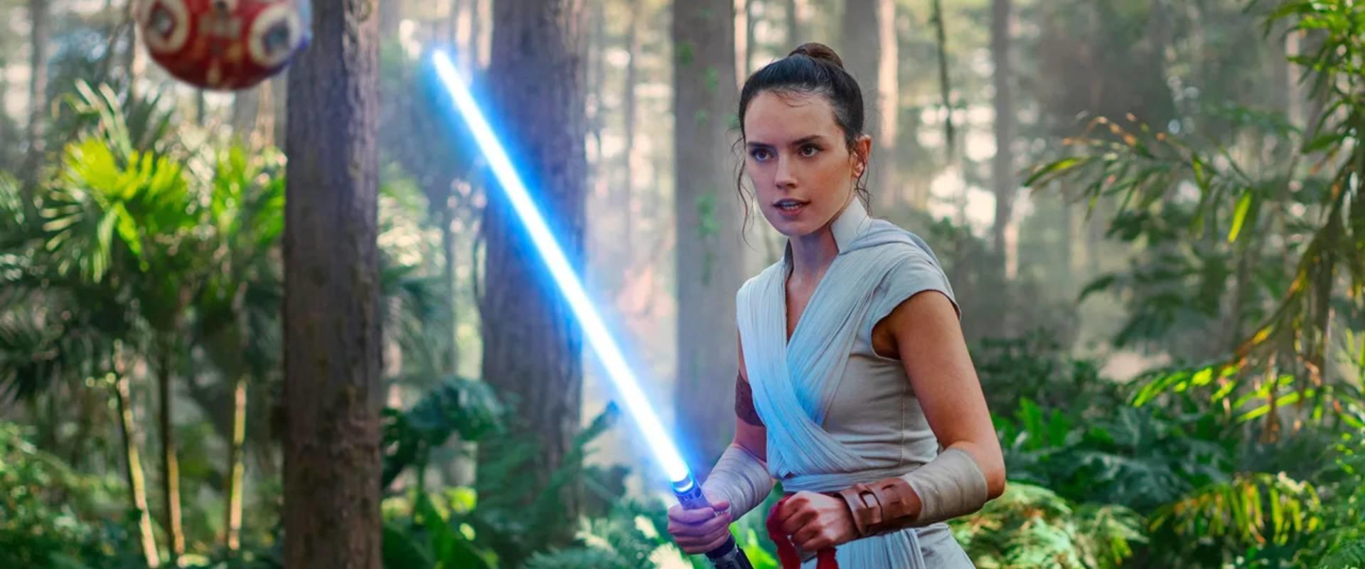 Daisy Ridley szerint az új Star Wars filmtől mindenki eldobja majd az agyát