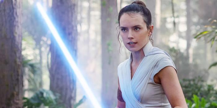 Film és Sorozat - Daisy Ridley elárulta ki győzte meg, hogy visszatérjen a Star Wars világába