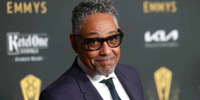 Alaposan felcsigázta a Marvel fanokat Giancarlo Esposito a rejtélyes szerepével kép