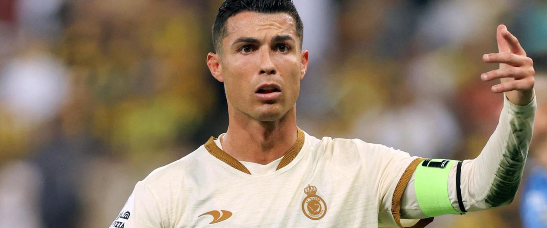 Kipróbáltuk Ronaldo saját játékát, a B-kategóriás, de legalább ingyenes FIFA-t