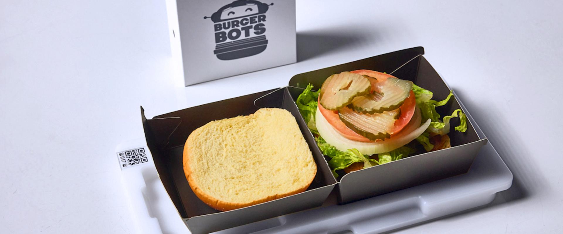 Videó: Robotok készítik a hamburgert egy kaliforniai étteremben
