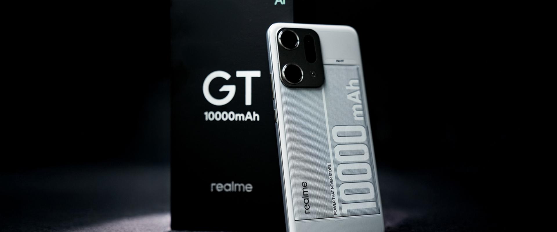 Akkora aksit pakoltak egy Realme-telefonba, hogy nem hiszünk a szemünknek