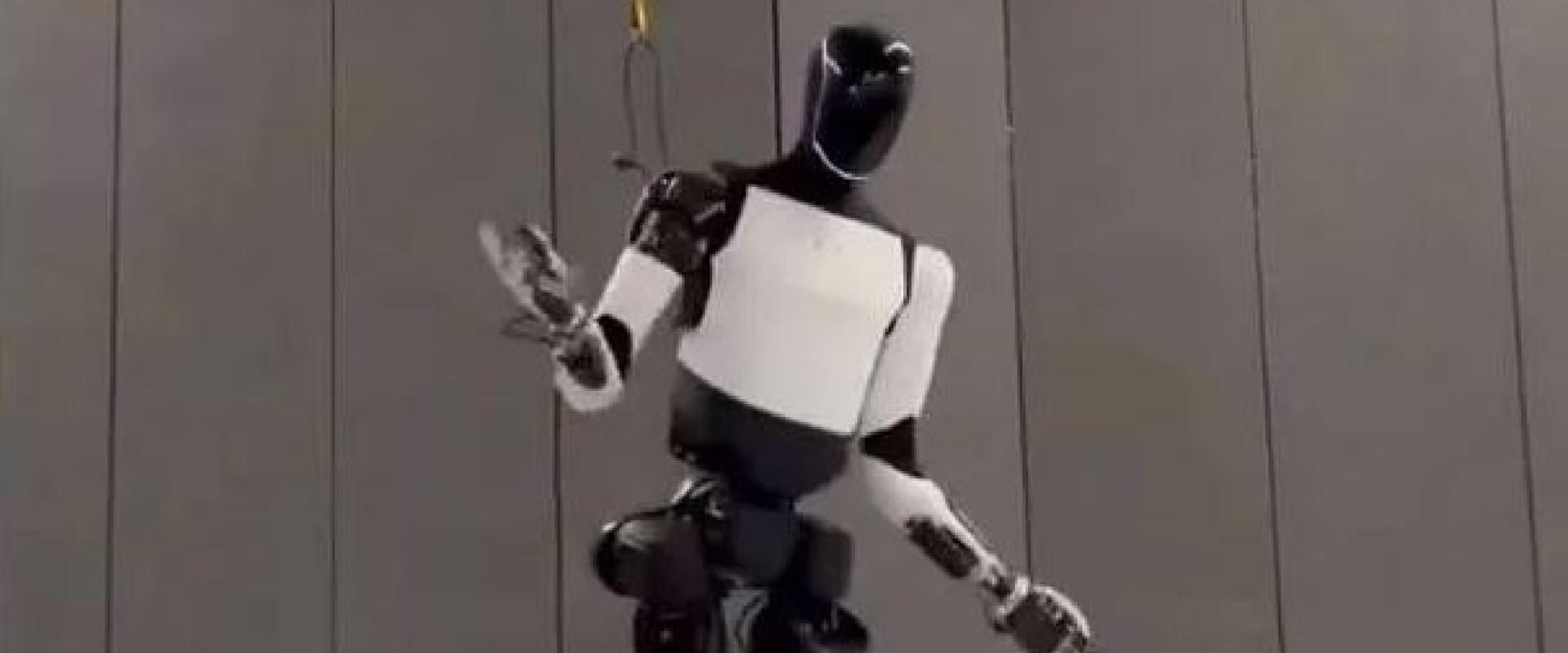Mesterséges risza: videón Elon Musk táncoló robotja