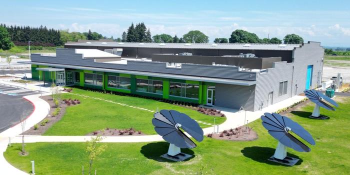 Üzlet - Formába lendül a napenergia: így működik a mozgó napelemrendszer
