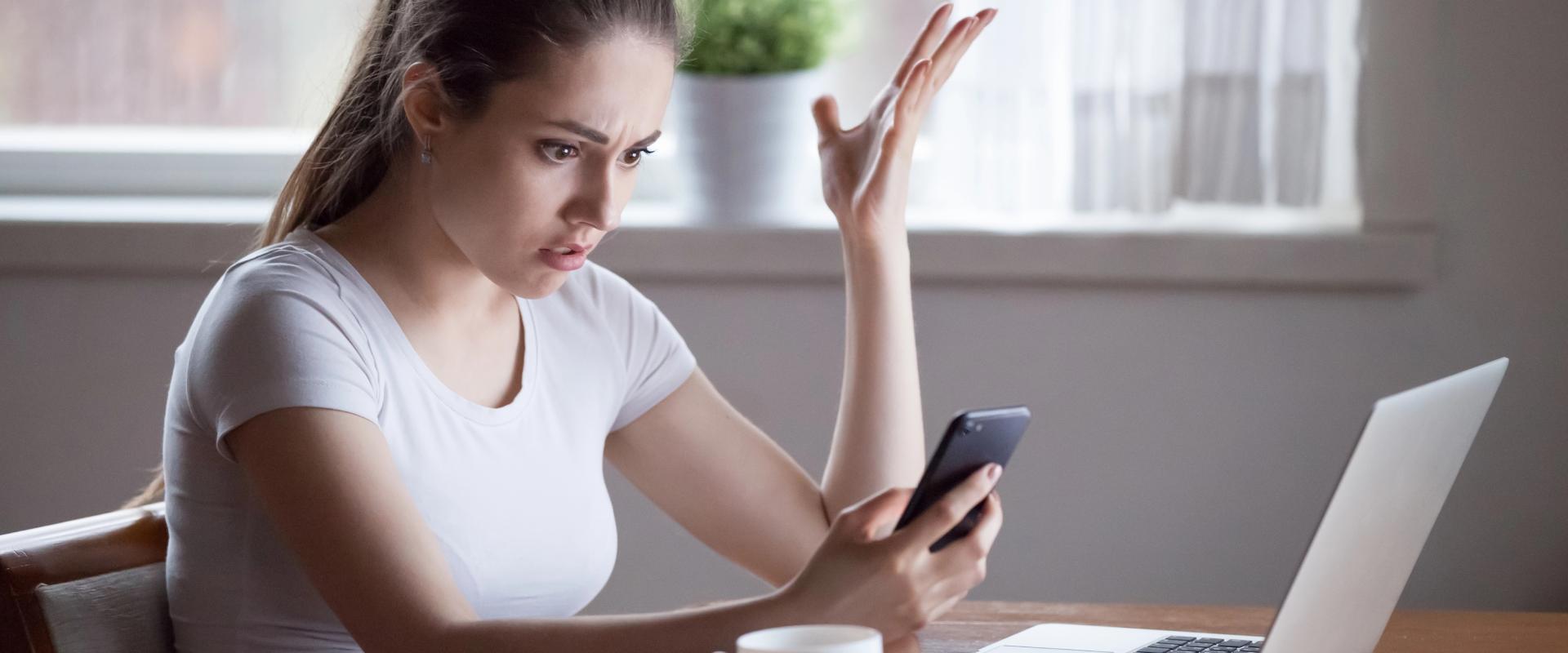 A csaló telefonhívásokon és a nem létező gázszámlákon túl –  7 módszer, amivel ellophatják az adatainkat az interneten (x)