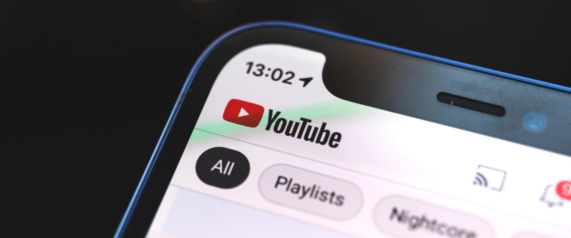 Nem vagy még 16? Akkor hozd anyut is, ha élőznél a YouTube-on