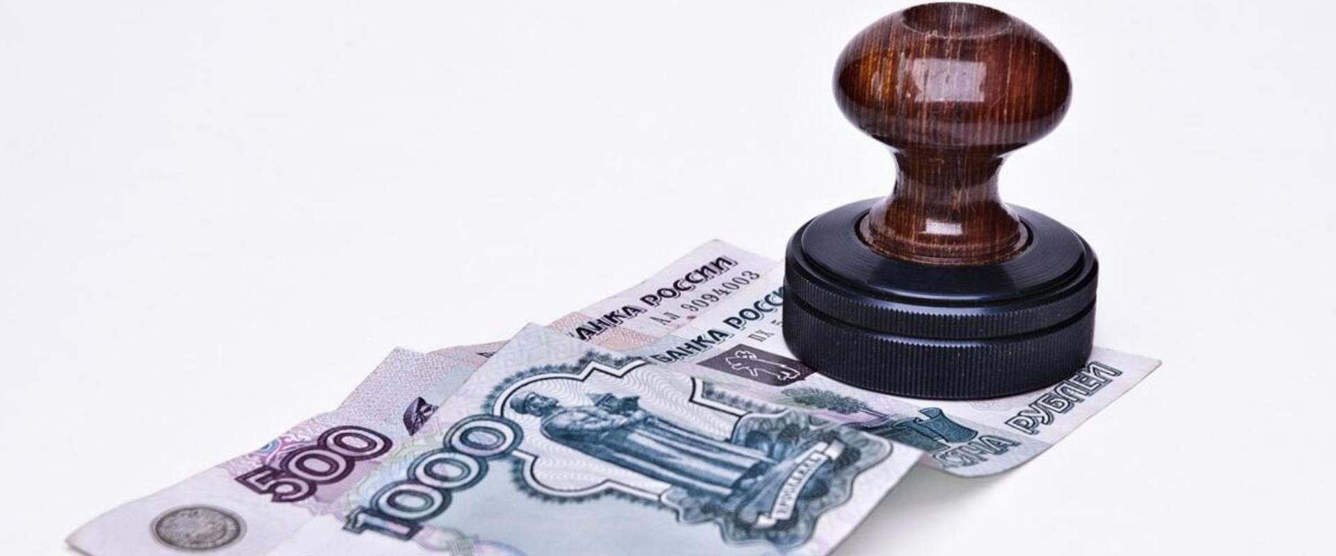Költségvetési csalás és vesztegetés: két bűncselekmény összefonódása