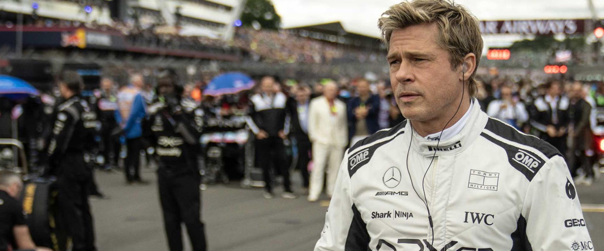 Az F1 film után egy igazi Forma–1-es autóval is bizonyított Brad Pitt