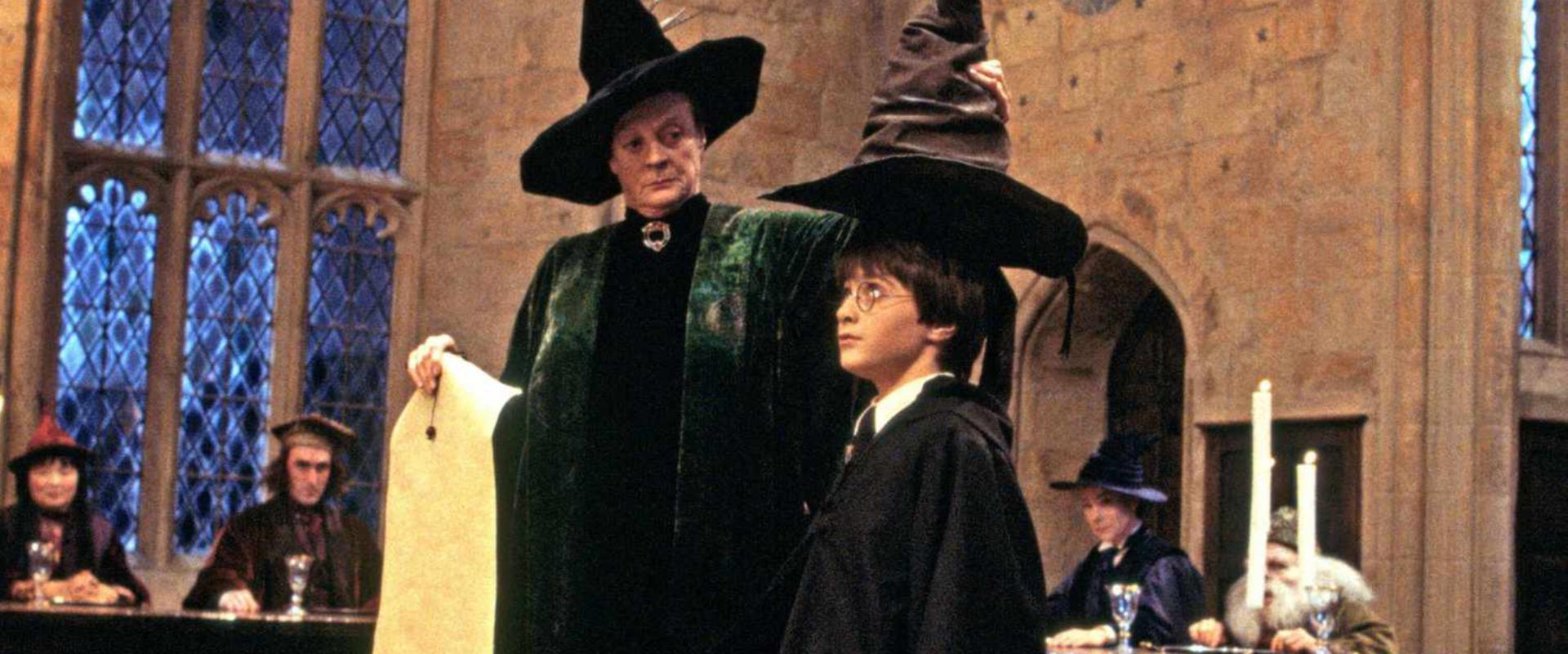 Elkezdődött a Harry Potter-sorozat forgatása, itt az első fotó a kis túlélőről
