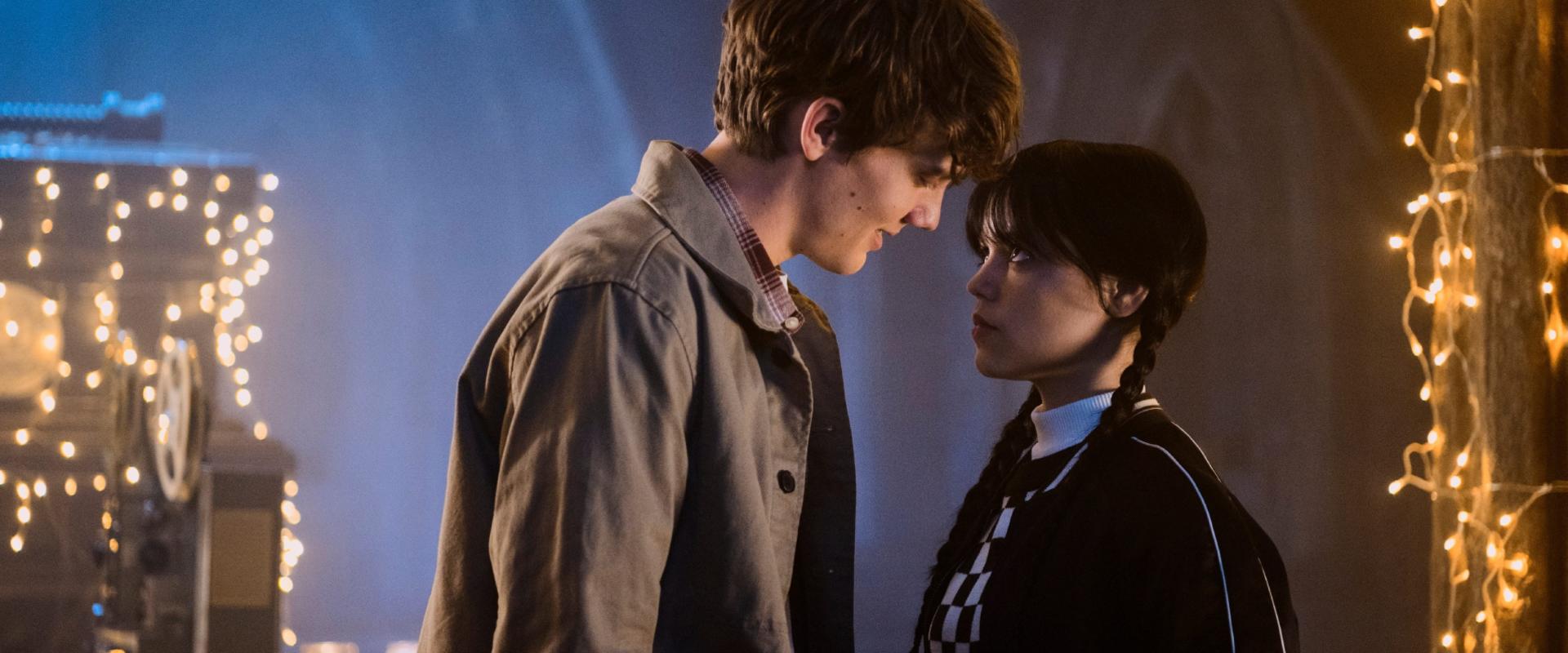 A Netflix máris rábólintott a Wednesday harmadik évadára