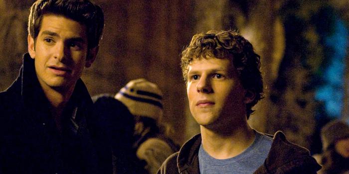 Film és Sorozat - Jeremy Allen White és Mikey Madison a Facebook-botrányok filmváltozatában?
