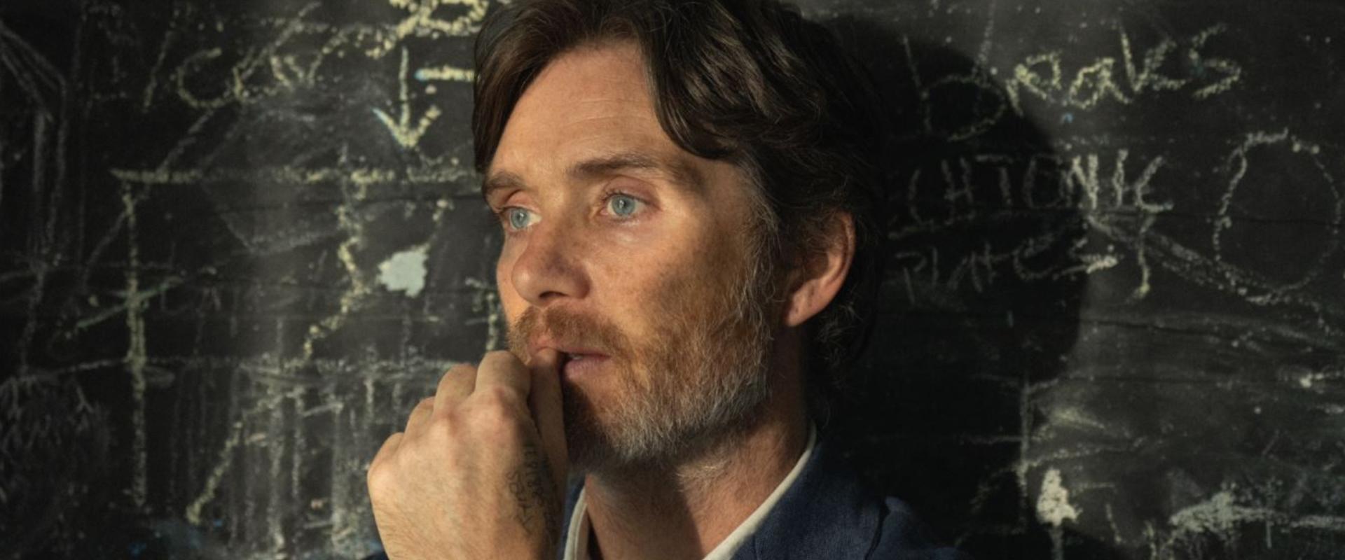 Igen nyomasztó előzetest kapott Cillian Murphy „tanáros