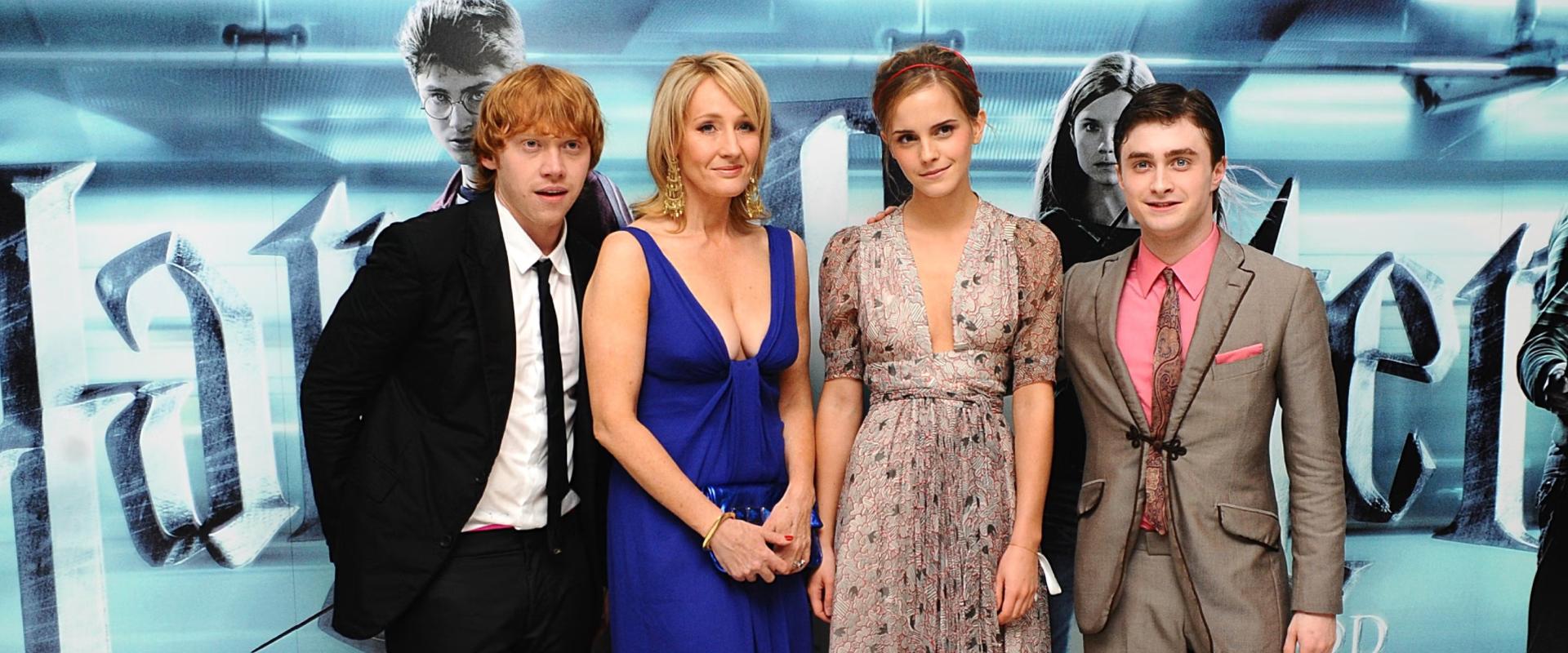 A Harry Potter-filmek rendezője szerint Rowling transzellenes nézetei miatt nem lesz Elátkozott gyermek-adaptáció