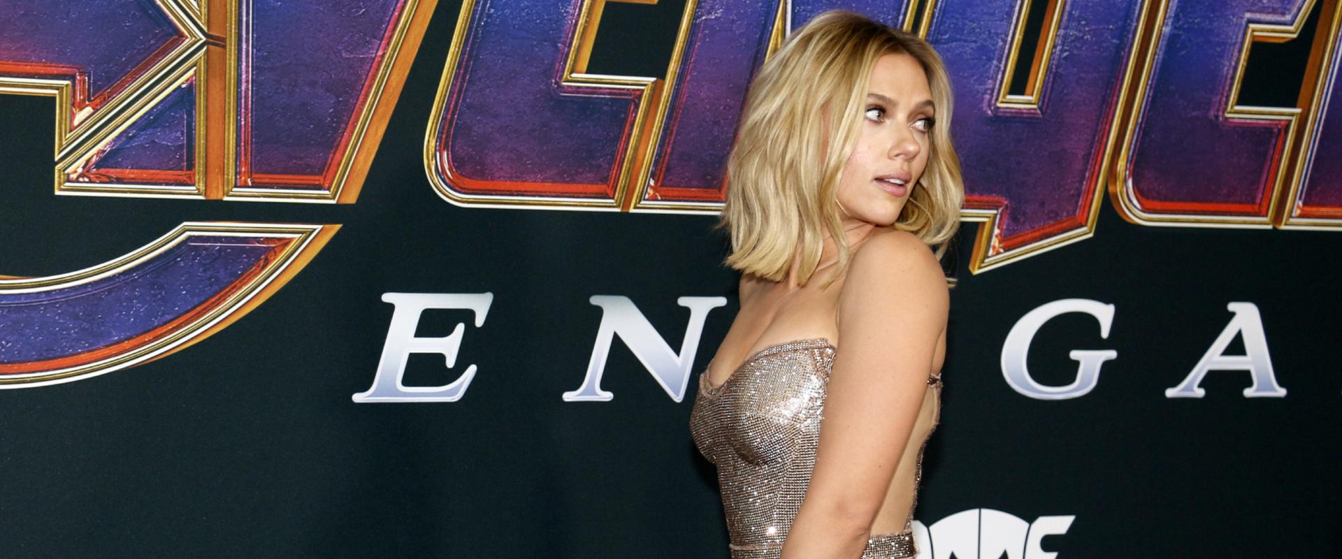 Scarlett Johansson és más sztárok bőrébe bújva flörtöltek a Meta illegális chatbotjai