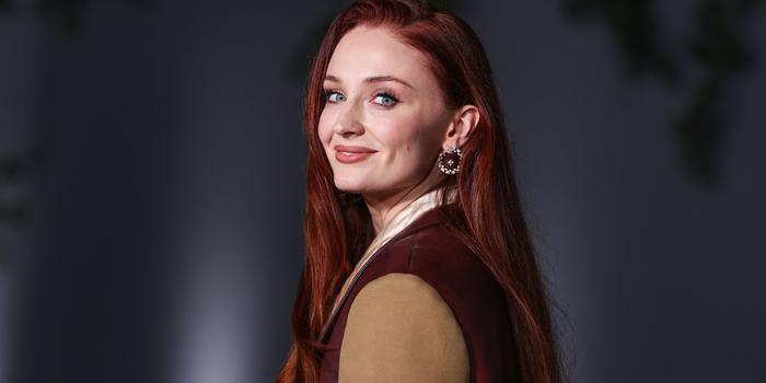 Film és Sorozat - Hivatalos: Sophie Turner lesz az új Lara Croft