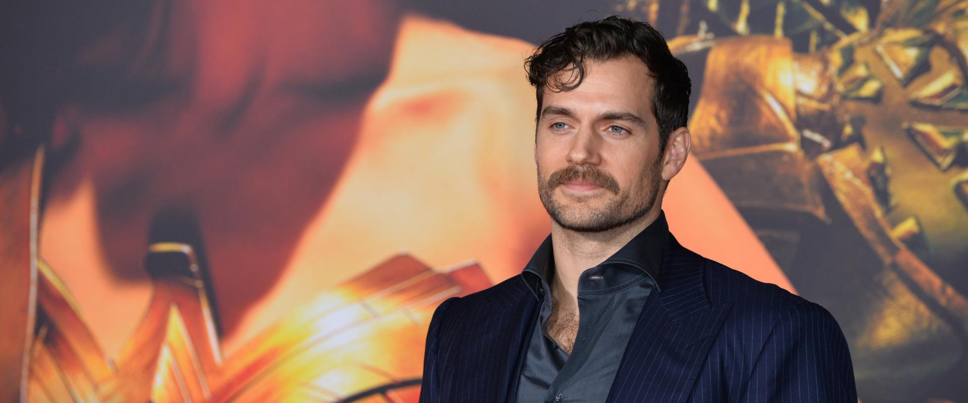 Halhatatlan, de nem sebezhetetlen: Henry Cavill lesérült, csúszik a Hegylakó-reboot forgatása