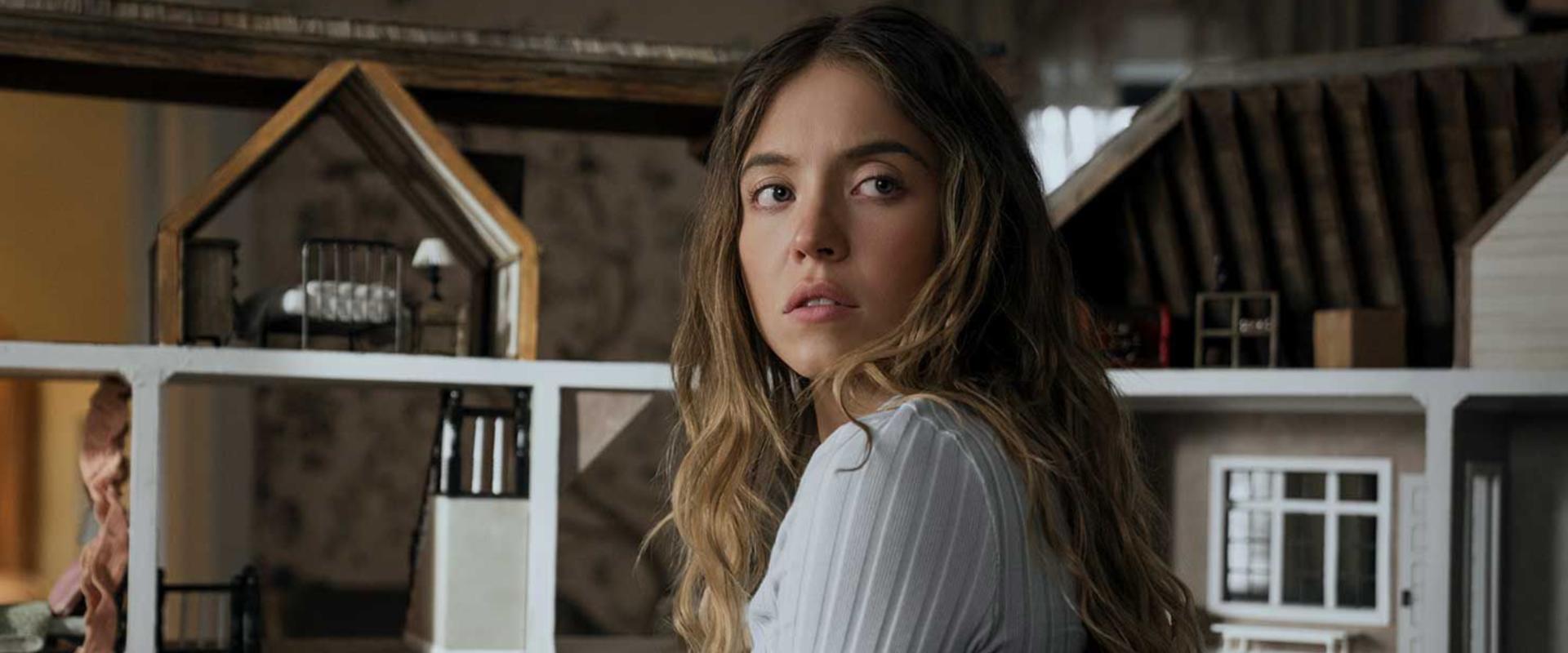 Szerinted Sydney Sweeney vagy Amanda Seyfried a kattosabb a The Housemaid első előzetesében?