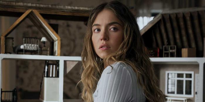 Film és Sorozat - Szerinted Sydney Sweeney vagy Amanda Seyfried tűnik a kattosabbnak a The Housemaid első előzetesében?