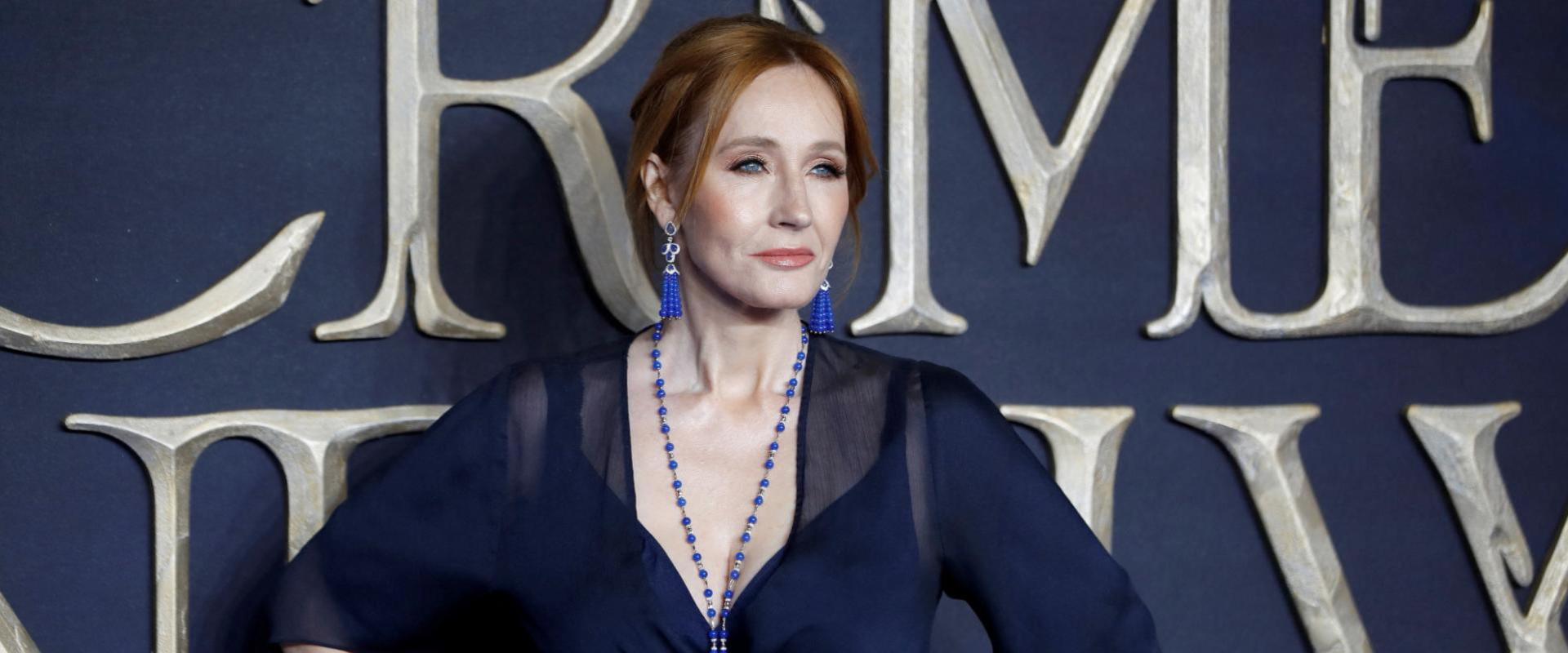 J. K. Rowling jót nevetett egy Emma Watson interjúját kifigurázó paródiavideón