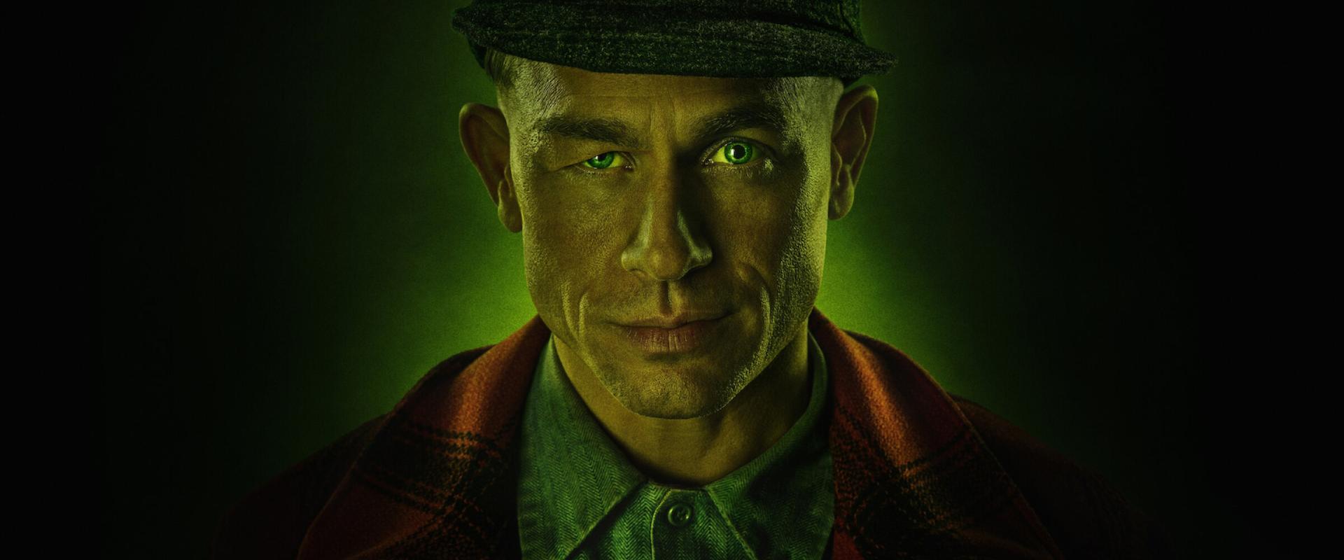 Charlie Hunnam majdnem megbánta, hogy elvállalta a Szörnyeteg: Az Ed Gein-sztori főszerepét