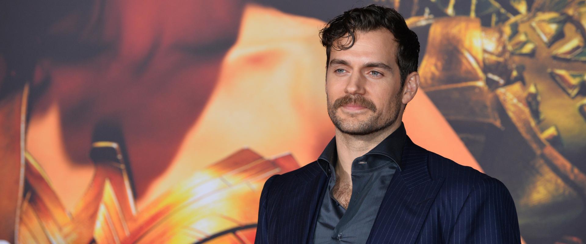 Henry Cavill sérülése az új képek alapján picit súlyosabb lehet, mint elsőre tűnt