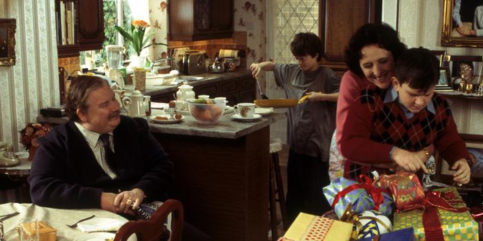 Film és Sorozat - Nem a dementorok, hanem a böglyök keserítik meg a Harry Potter-stáb életét – fotók a forgatásról