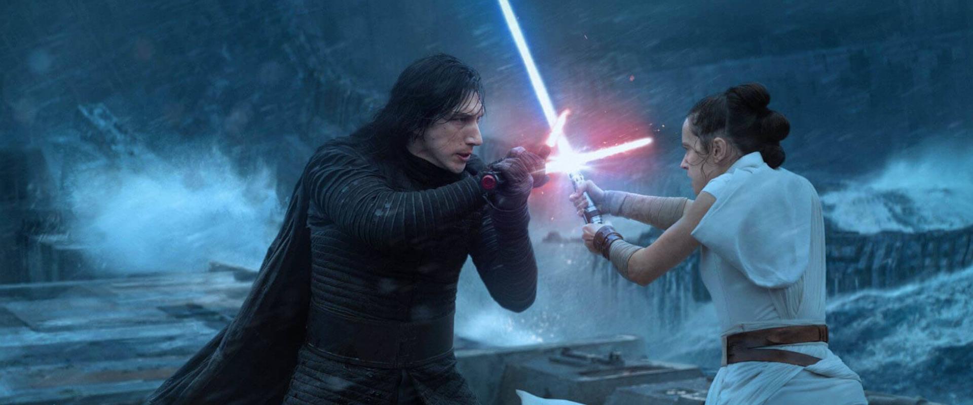 Saját Kylo Ren-filmen dolgozott Adam Driver, de aztán jött a Disney