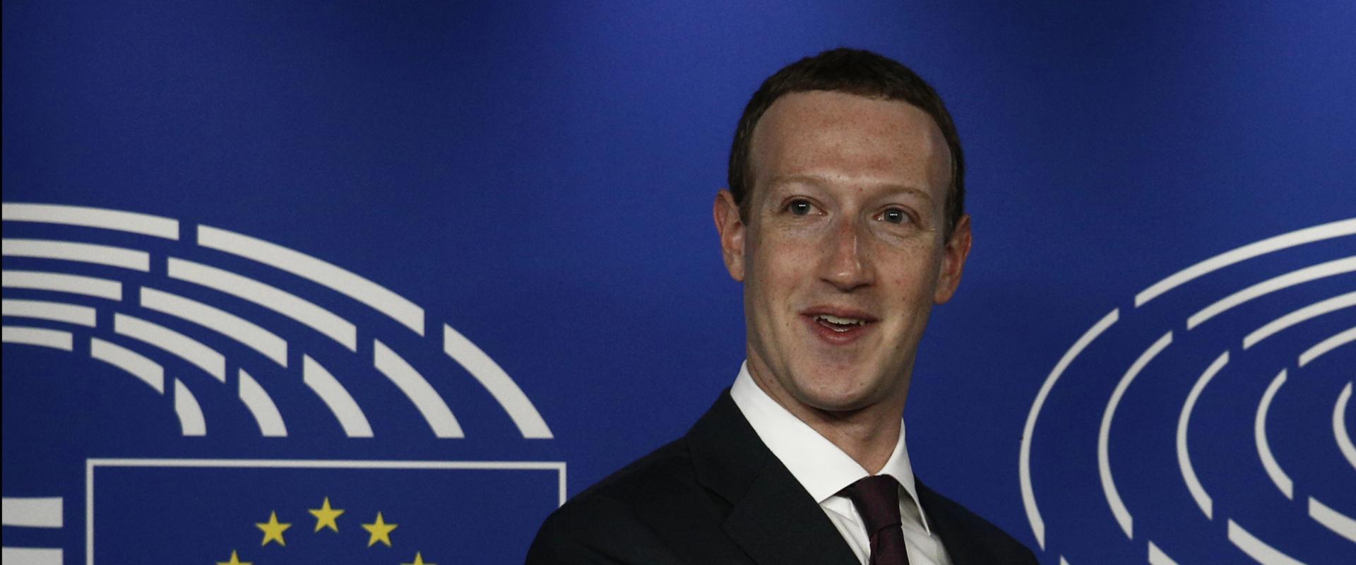 Pornófilmekkel képezhette ki a mesterséges intelligenciát Mark Zuckerberg cége Pornófilmekkel képezhette ki a mesterséges intelligenciát Mark Zuckerberg cége