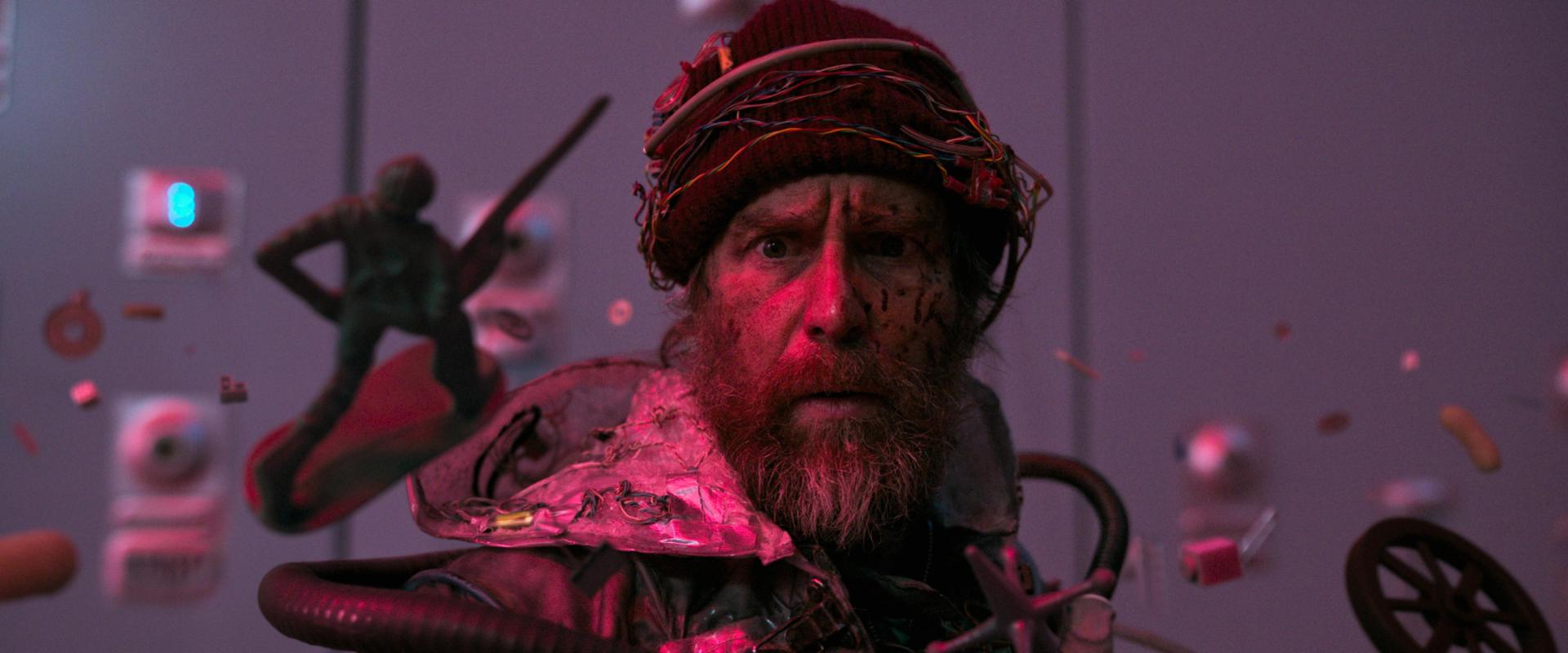 Sam Rockwell elborult sci-fijének előzetesében az AI zombit gyárt a kamaszokból