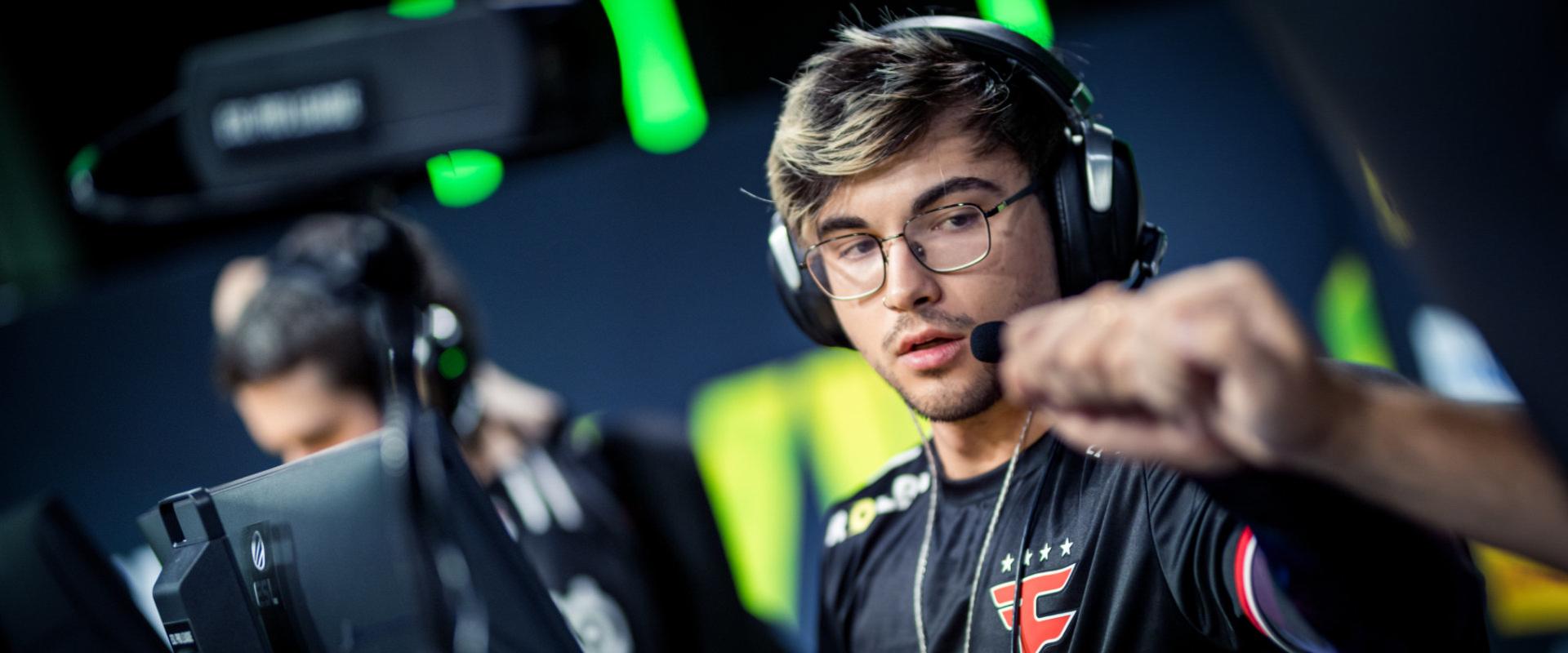 A StarLadder Budapest Major esélyeseinek matricái – galéria