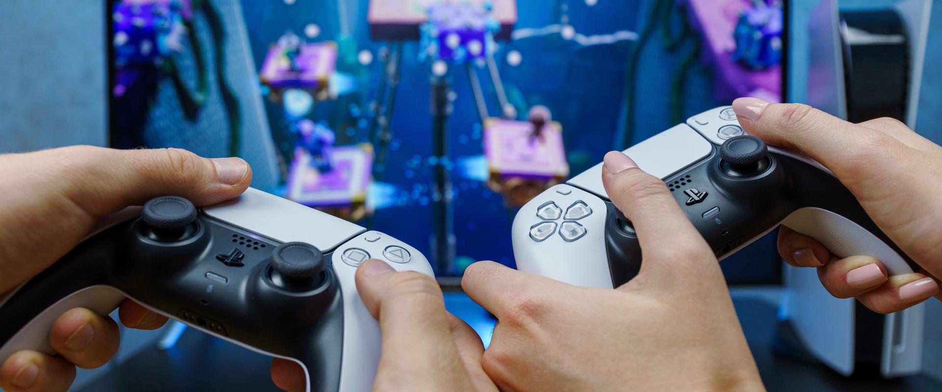 5 éves a fekete-fehér csoda, ami egyetlen gamer szobájából sem hiányozhat