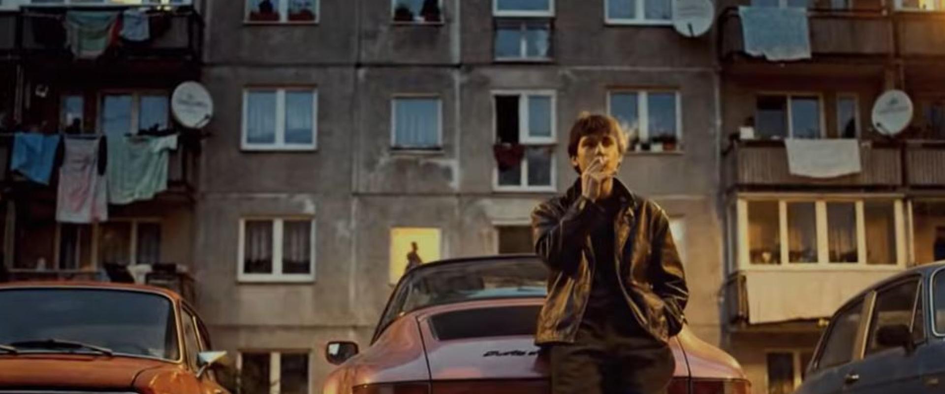 Megkaptuk az első, pörgős előzetest a Magda Marinkóról szóló magyar sorozathoz