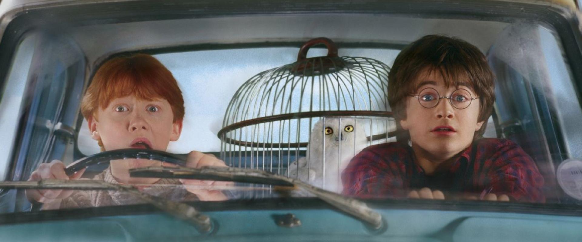 Mégis mit keres Stephen Hawking a Harry Potterben?