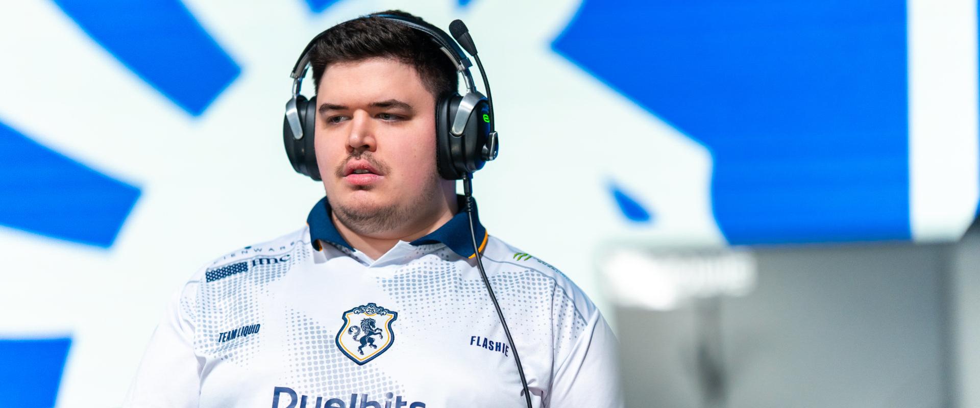 ÉLŐ: torzsi és a MOUZ a rájátszásért, flashie és a Liquid az életéért küzd a Budapest Majörön