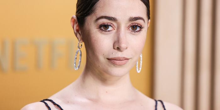 Film és Sorozat - Totál elvont horrorban tér vissza a Pingvin szépséges sztárja