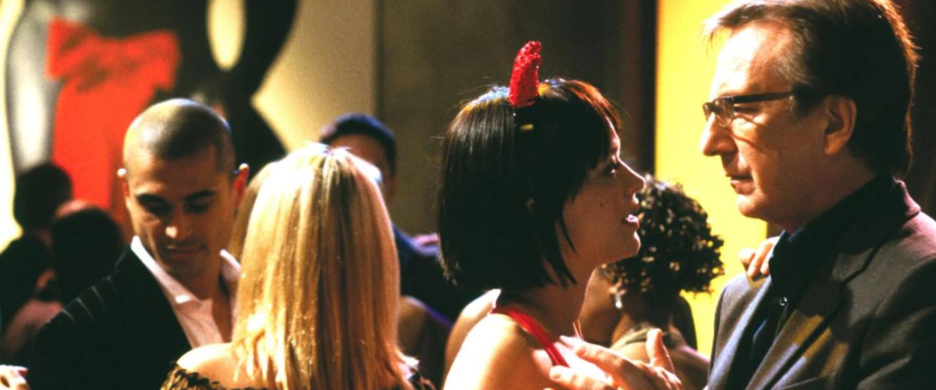 Karácsonyi videóban elevenedik meg az Igazából szerelem ikonikus jelenete – egy robottal