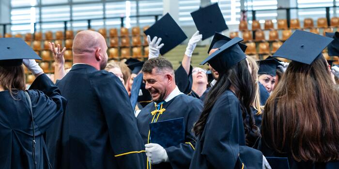 Üzlet - Egyedülálló lehetőségeket kínál a Széchenyi István Egyetem