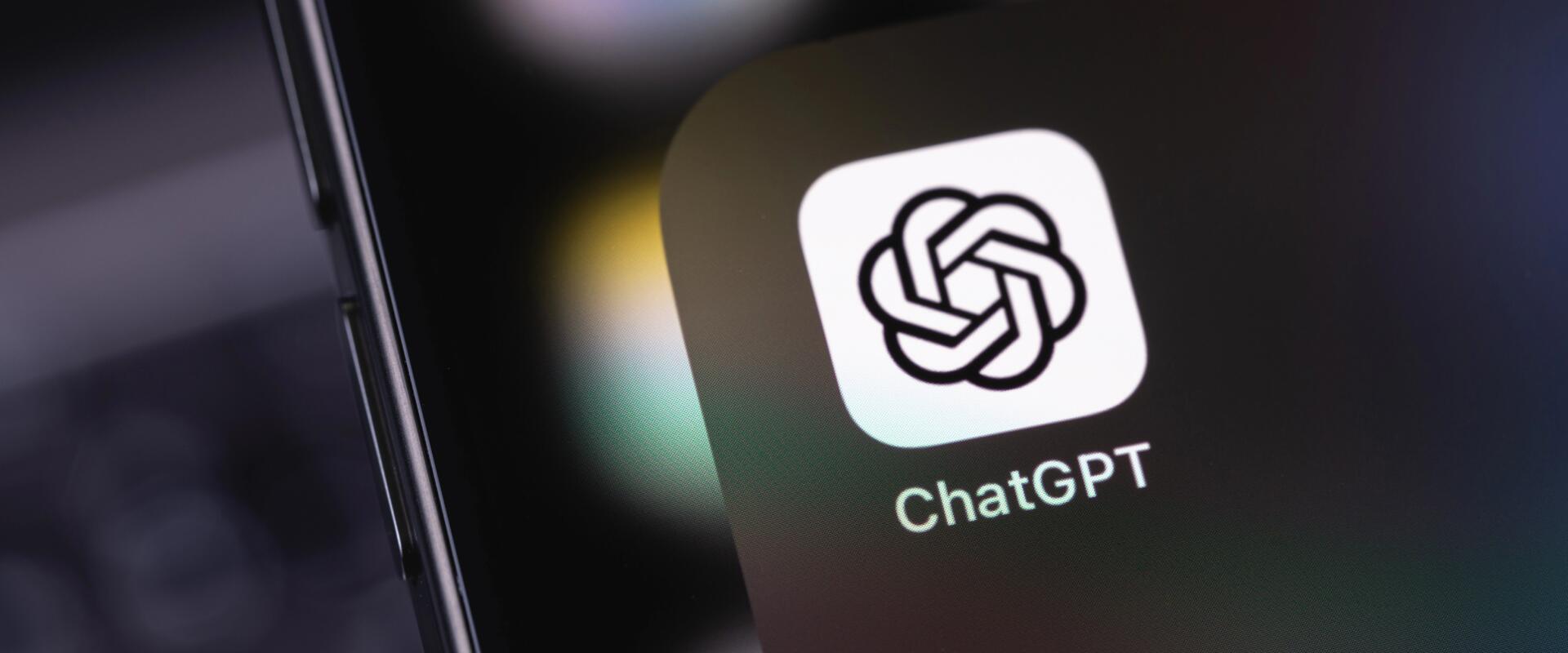 Öngyilkos lett egy ChatGPT-vel beszélgető férfi, beperelték az OpenAI-t