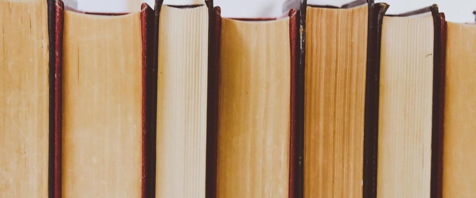 Mit csináljunk a feleslegessé vált könyveinkkel?