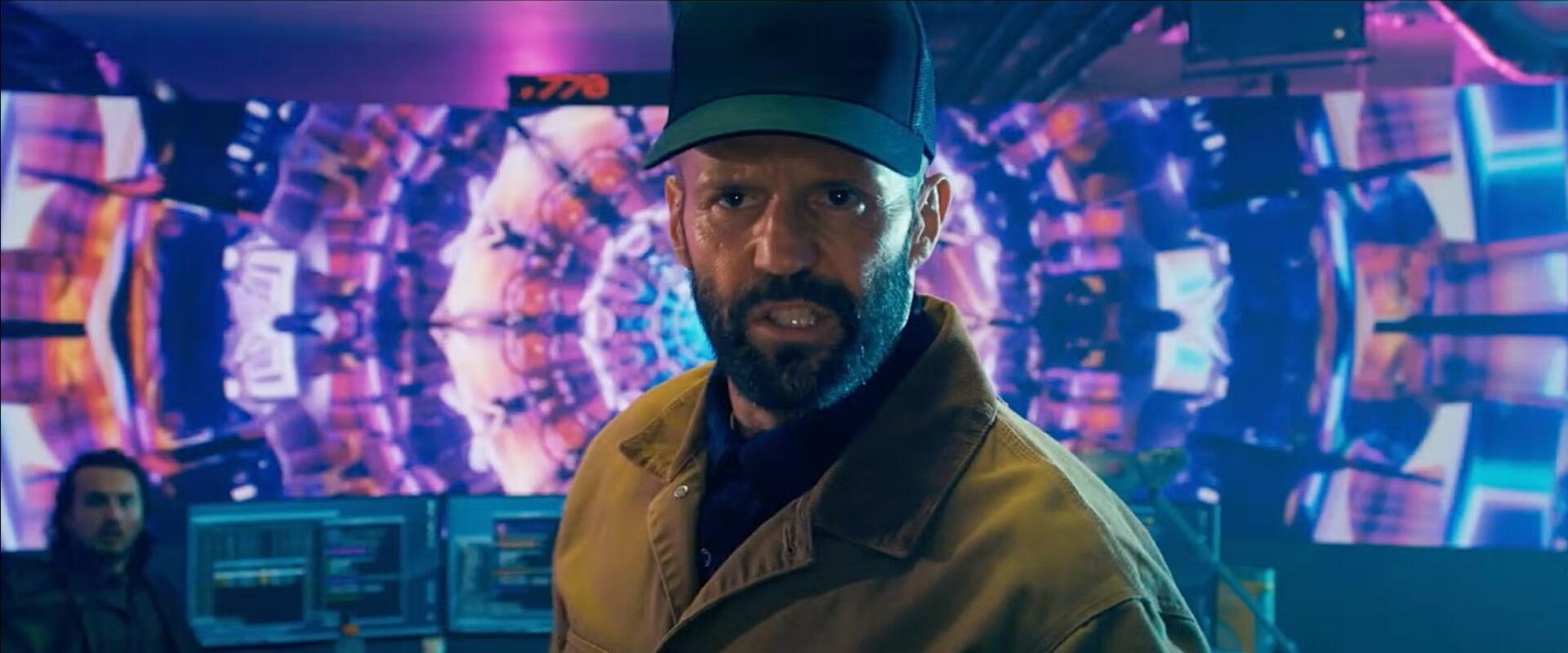 Jön az új Statham-zúzda, premierdátumot kapott A méhész 2