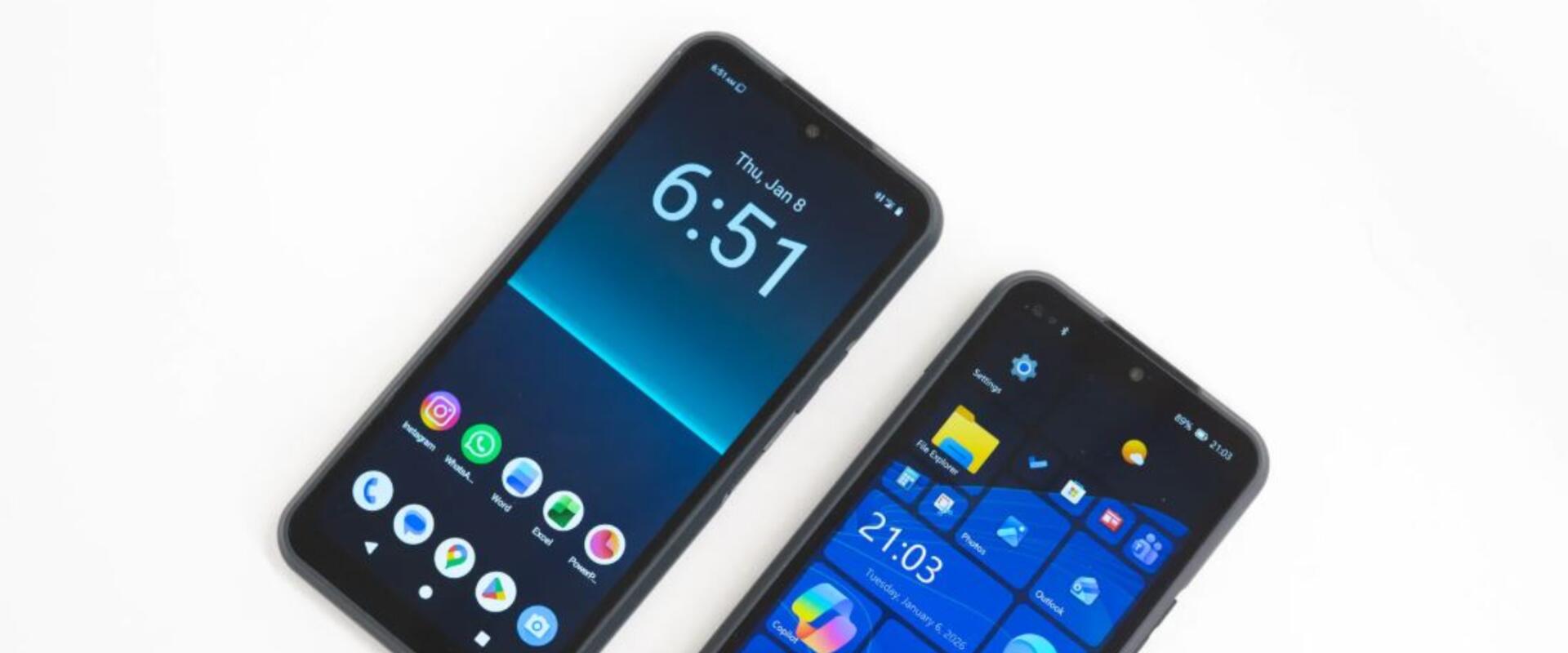 Ezen a mobilon elfut a Windows 11, a Linux és az Android is